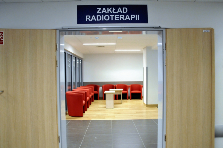 Lekarz posiadający specjalizację w dziedzinie choroby wewnętrzne - ​​​​Zakład Radioterapii WIM-PIB (kontrakt)​